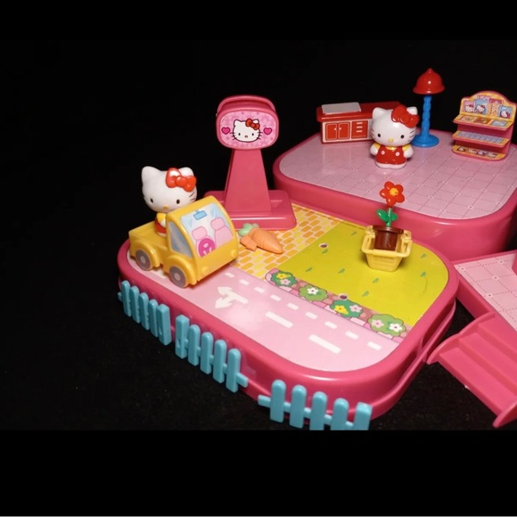 ❌SOLD❌Hello Kitty Playset With Carrying Case Sanrio 2007 Mini Play Set Toy - Picture 3 of 12